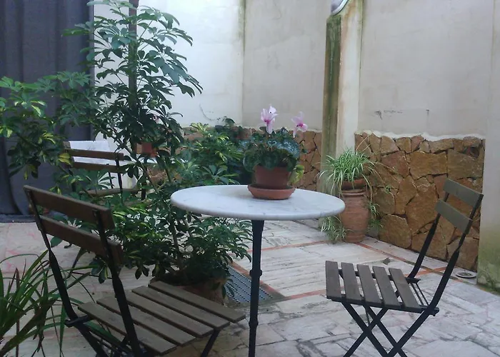 לינה וארוחת בוקר Citta Giardino